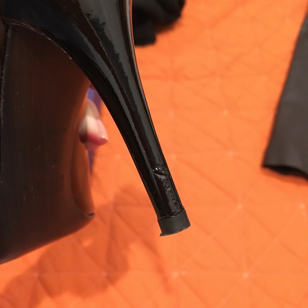 Stuart Weitzman classic blk Patent Mid Heel 8.5 - Picture 4 of 6